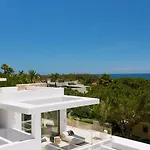 Exclusiva Con Piscina Privada Climatizada Villa Marbella