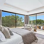 Exclusiva Con Piscina Privada Climatizada