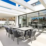 Villa Exclusiva Con Piscina Privada Climatizada Marbella