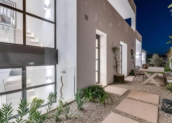 Exclusiva Con Piscina Privada Climatizada * Marbella