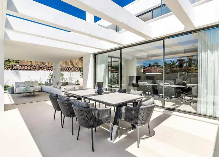 Vila Exclusiva Con Piscina Privada Climatizada Marbella