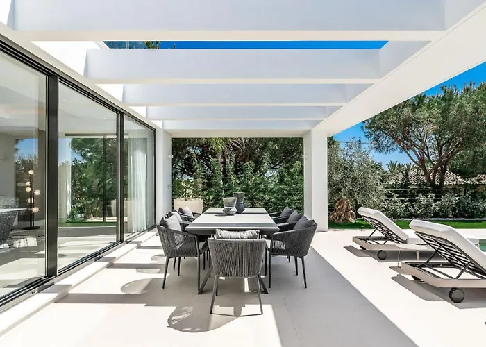 Exclusiva Con Piscina Privada Climatizada Βίλα
